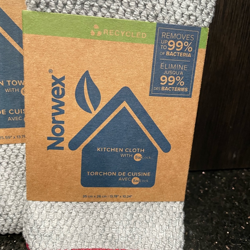 NORWEX Diamond Textured Kitchen Towel & Cloth Set Graphite with Pomegranate Trim - Picture 13 of 16